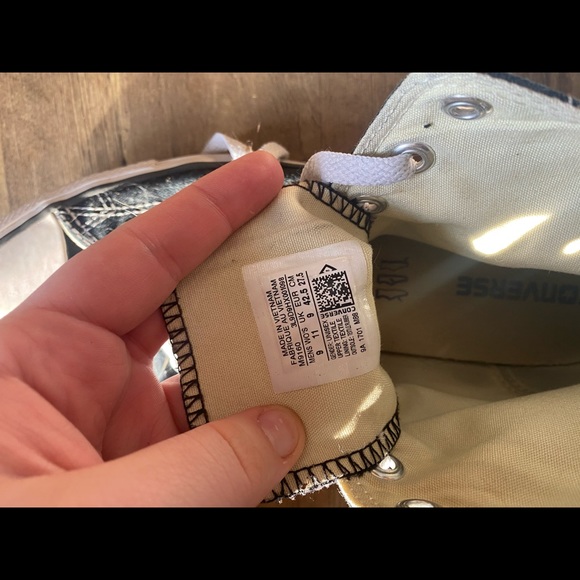 Converse high tops - Picture 2 of 2
